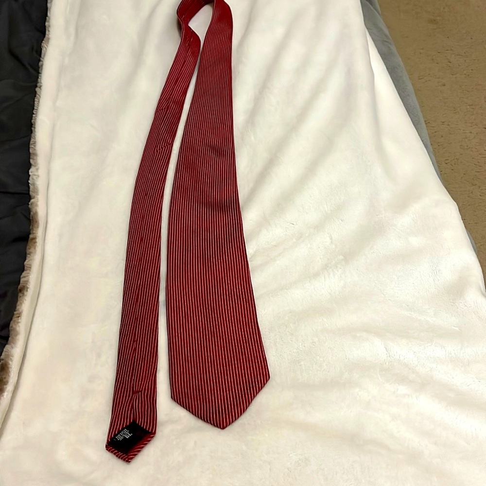 Giorgio Armani red stripped men’s tie.
